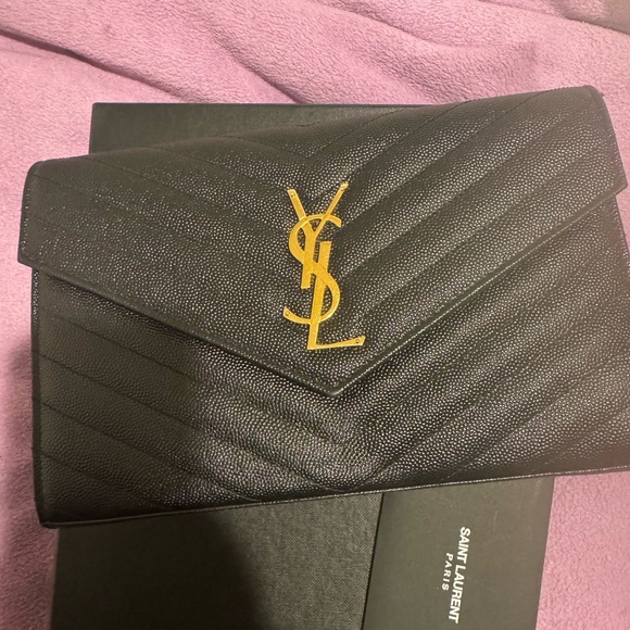 YSL purse  used only twice, perfect condition - Picture 2 of 5